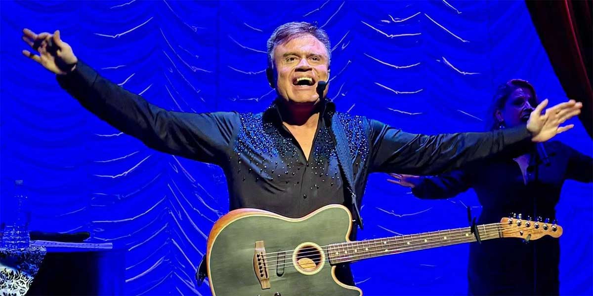 From the Courtroom to the Cabaret: Brad Mallett Finds His Rhythm in Puerto Vallarta